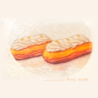 Lemon eclair